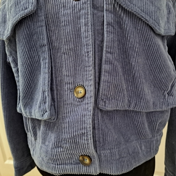 Corduroy Jacket With Large Flap Pockets Size S - Picture 4 of 8